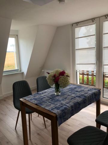 Die Gräfin auf Rügen - Ferienappartements Parchtitz Exterior foto